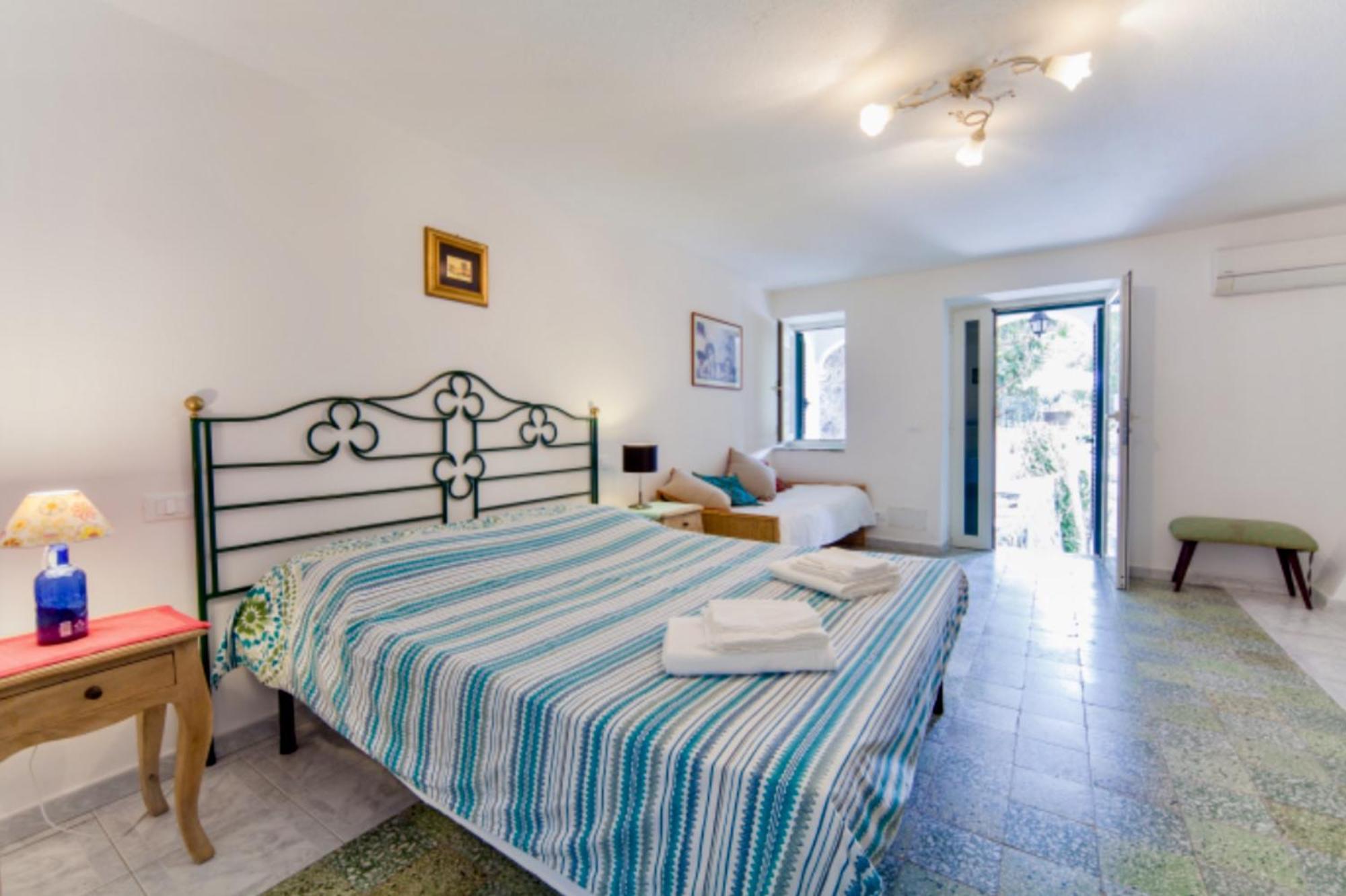 Villa Vincenzo Di Meglio Barano d'Ischia Bilik gambar